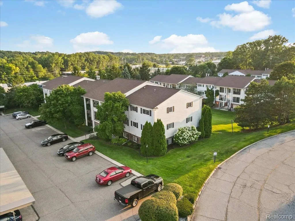 440 Baldwin Avenue Rochester City MI 48307