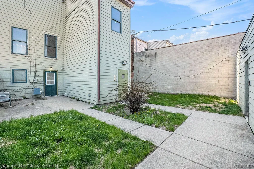 8820 Joseph Campau Street Hamtramck City MI 48212