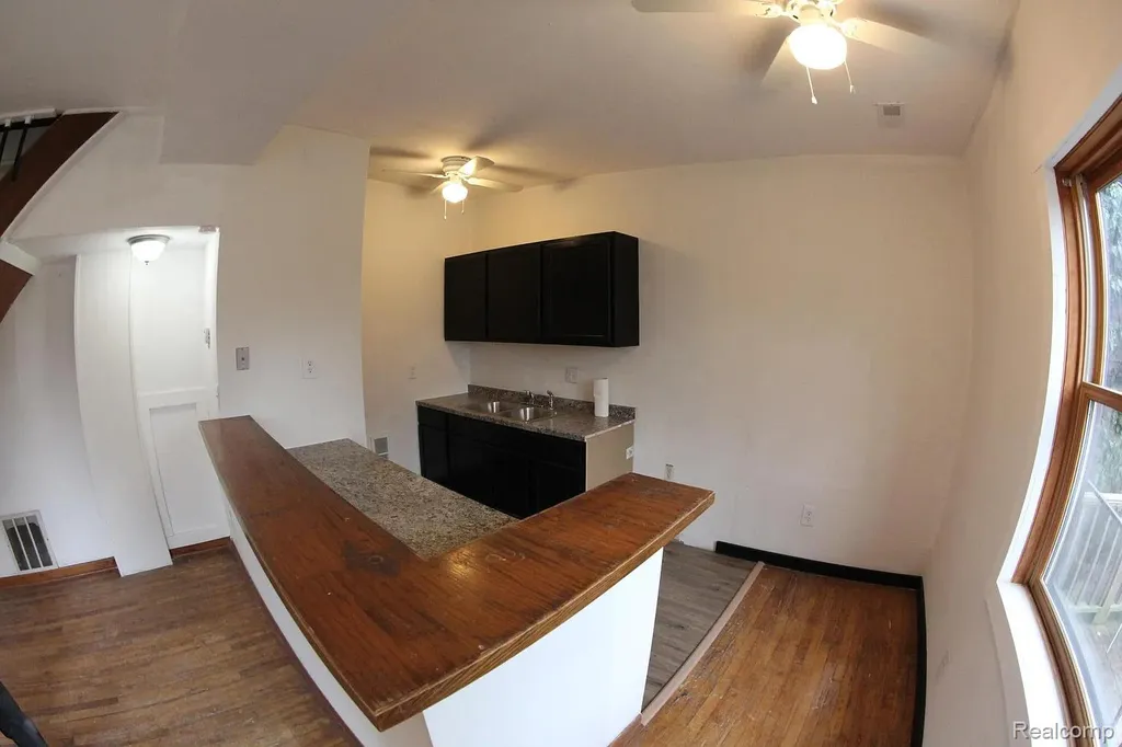 1417 Van Dyke Street Detroit City MI 48214