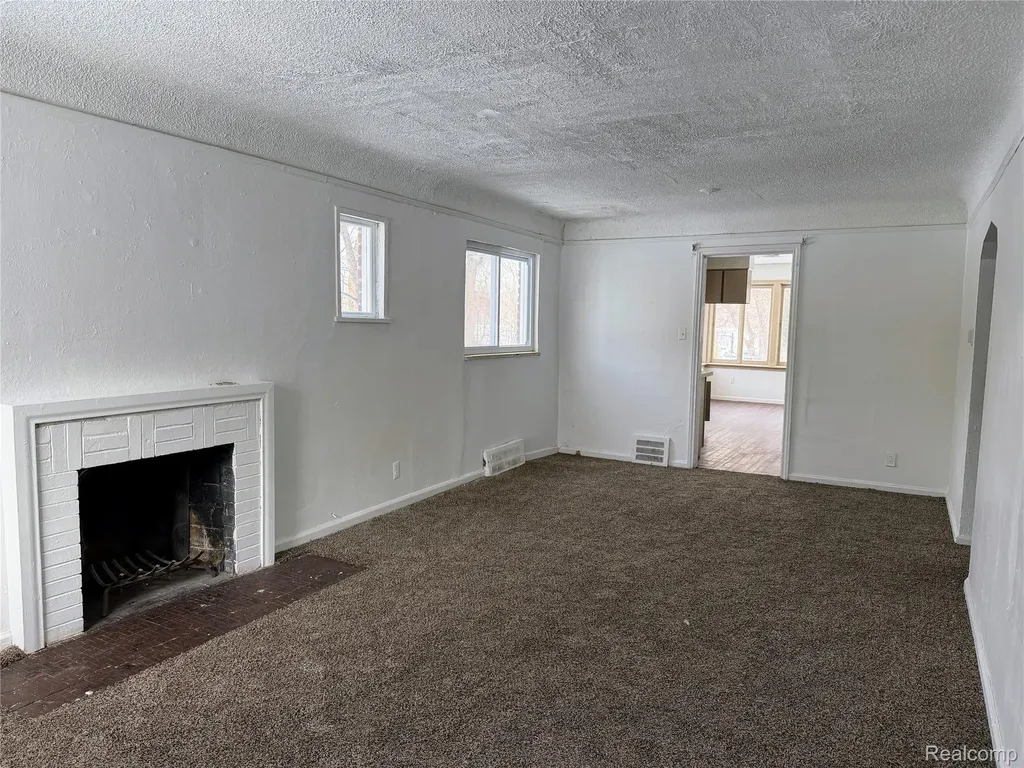 16572 Snowden Street Detroit City MI 48235