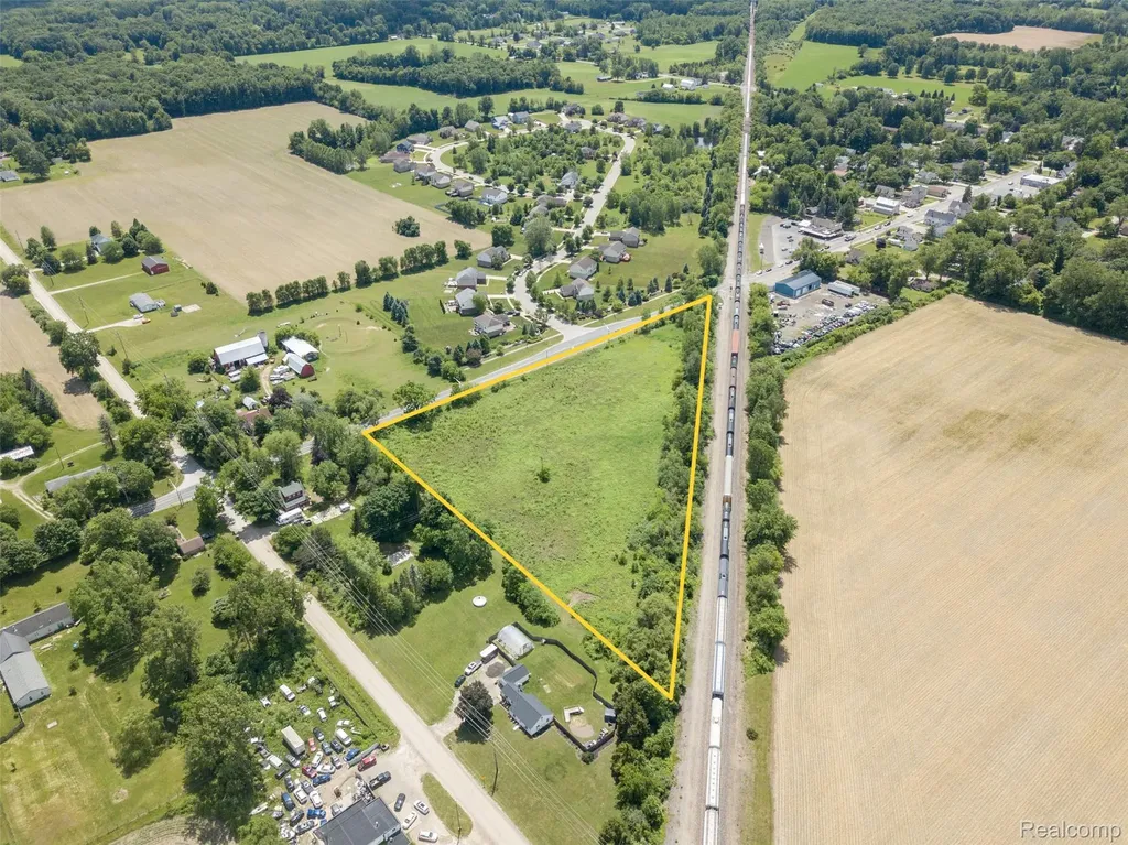 10467 Willis Road Augusta Charter Township MI 48191