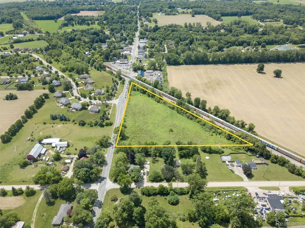 10467 Willis Road Augusta Charter Township MI 48191