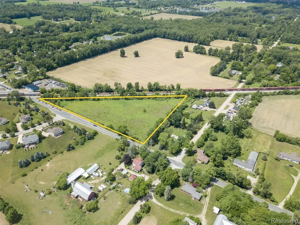 10467 Willis Road Augusta Charter Township MI 48191