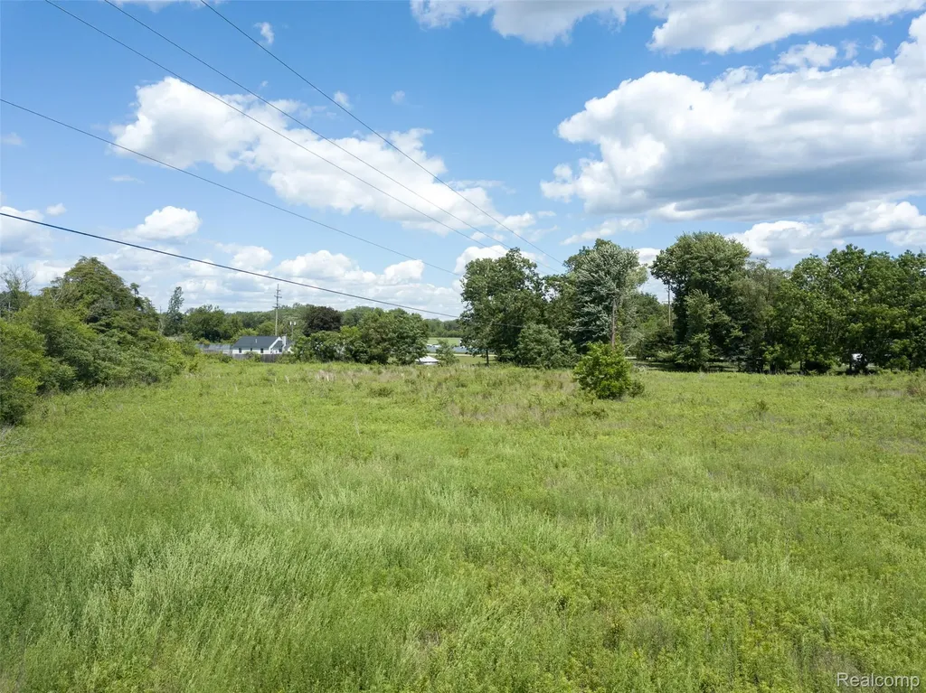 10467 Willis Road Augusta Charter Township MI 48191