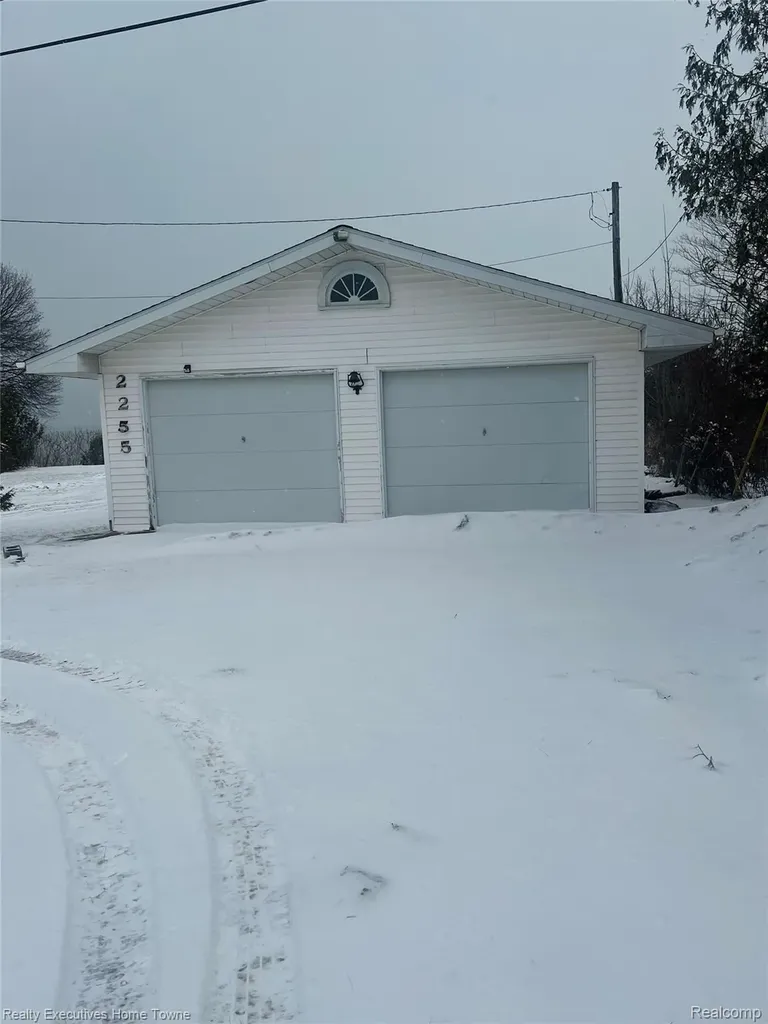 2255 Lakeshore Road Sanilac Township MI 48401