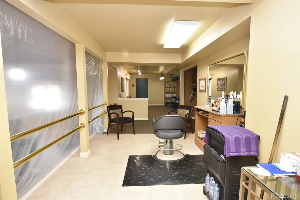 11522 Davis Street Grand Blanc City MI 48439