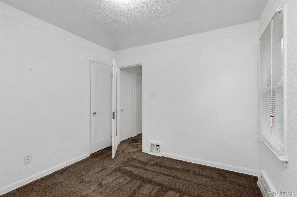 12244 Woodmont Avenue Detroit City MI 48227
