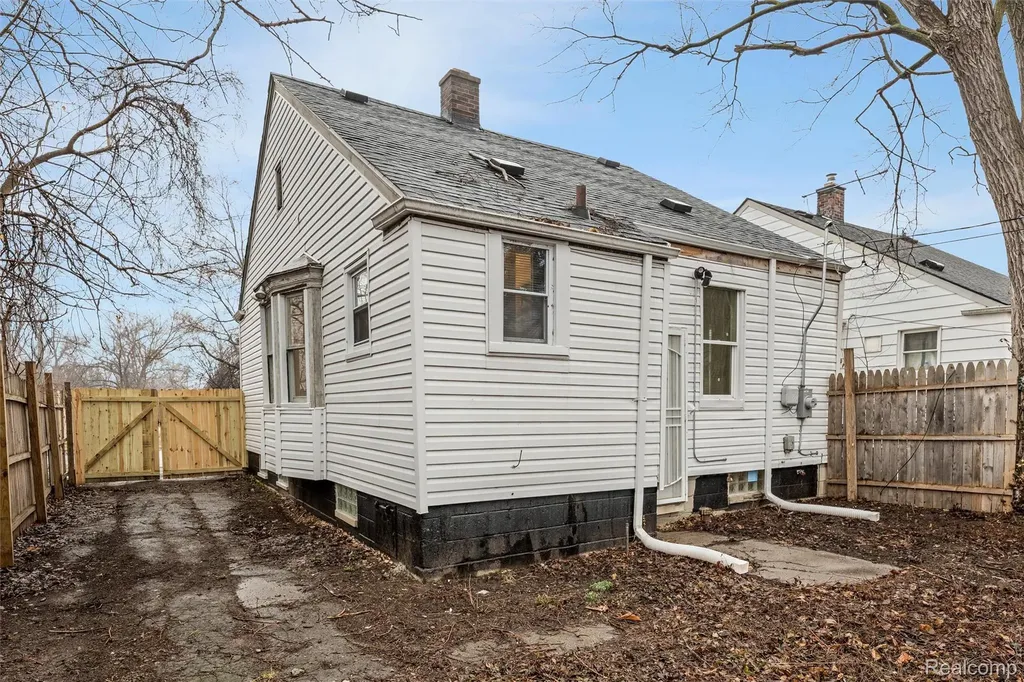 12244 Woodmont Avenue Detroit City MI 48227
