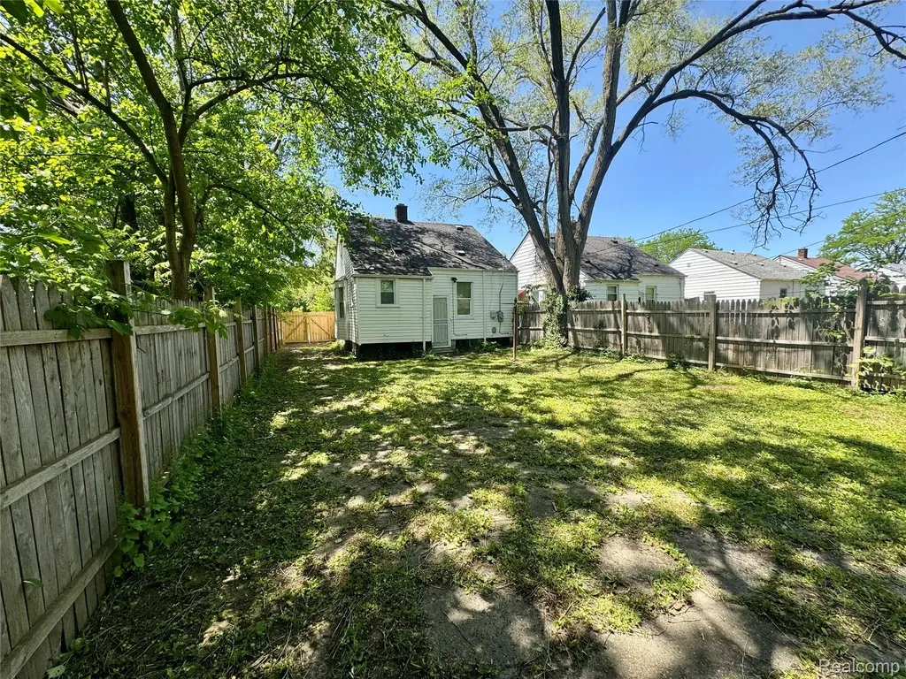 12244 Woodmont Avenue Detroit City MI 48227