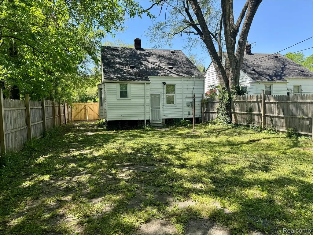 12244 Woodmont Avenue Detroit City MI 48227
