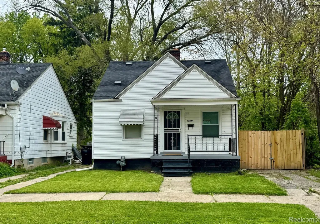 12244 Woodmont Avenue Detroit City MI 48227