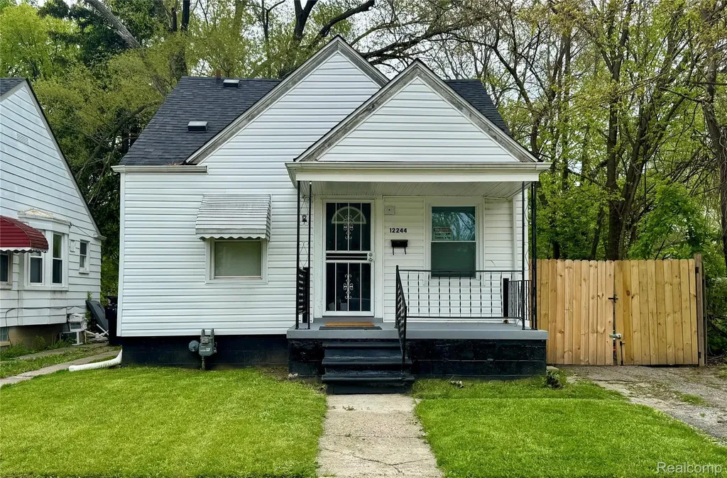 12244 Woodmont Avenue Detroit City MI 48227