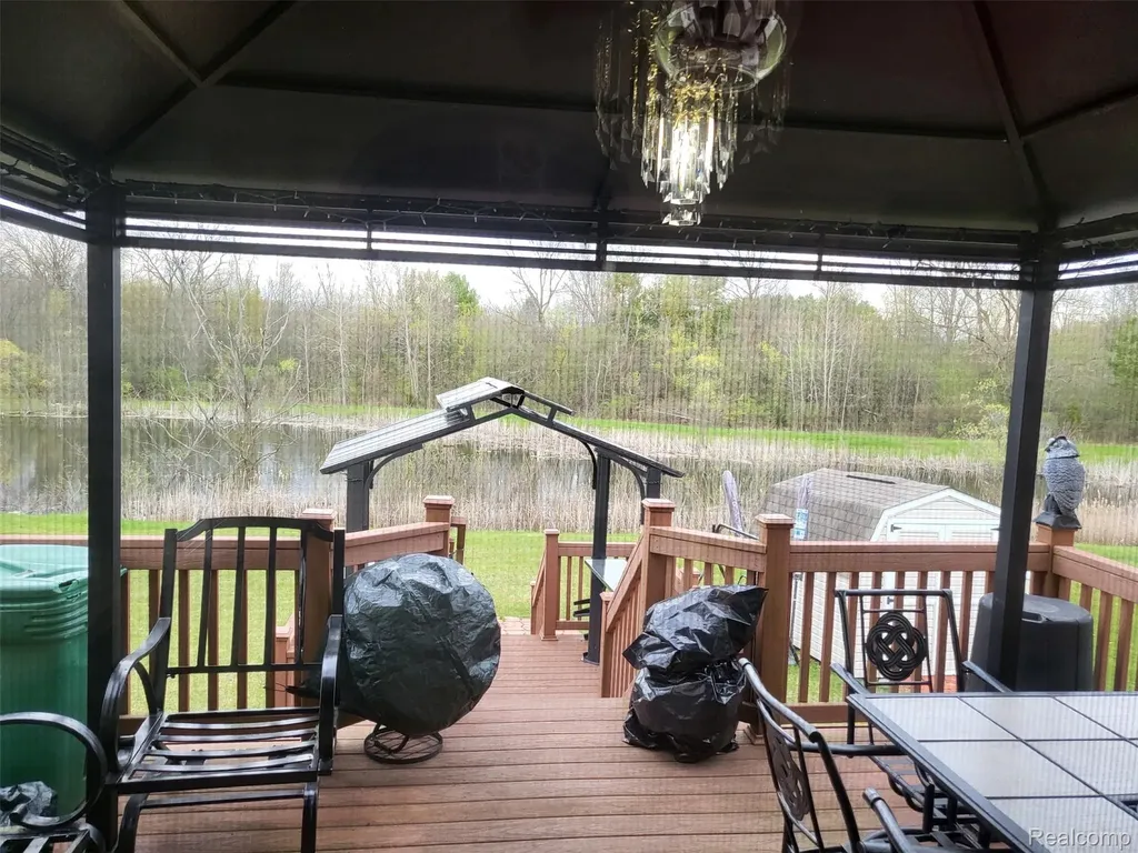 5216 Northwood Road Grand Blanc Charter Township MI 48439