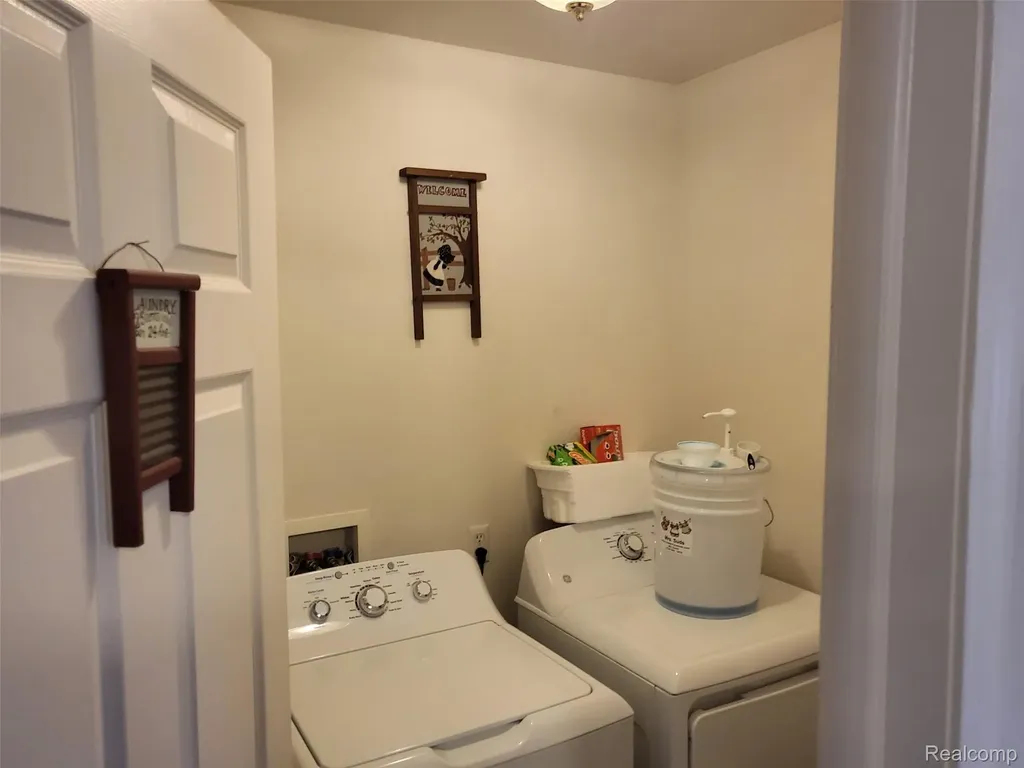 5216 Northwood Road Grand Blanc Charter Township MI 48439