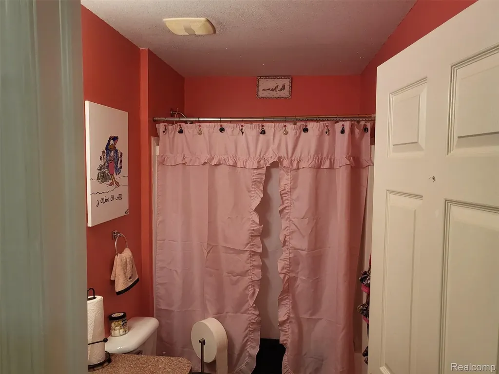 5216 Northwood Road Grand Blanc Charter Township MI 48439