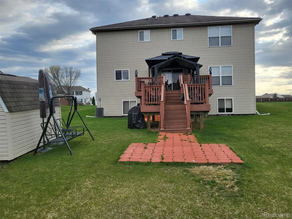 5216 Northwood Road Grand Blanc Charter Township MI 48439
