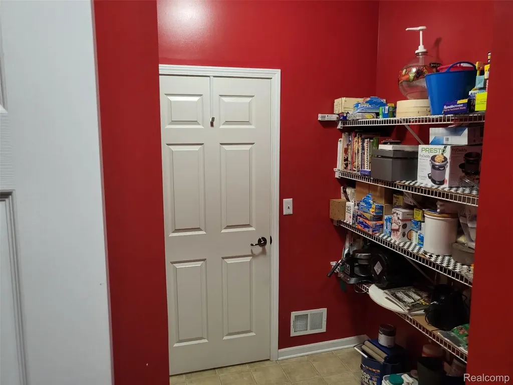 5216 Northwood Road Grand Blanc Charter Township MI 48439