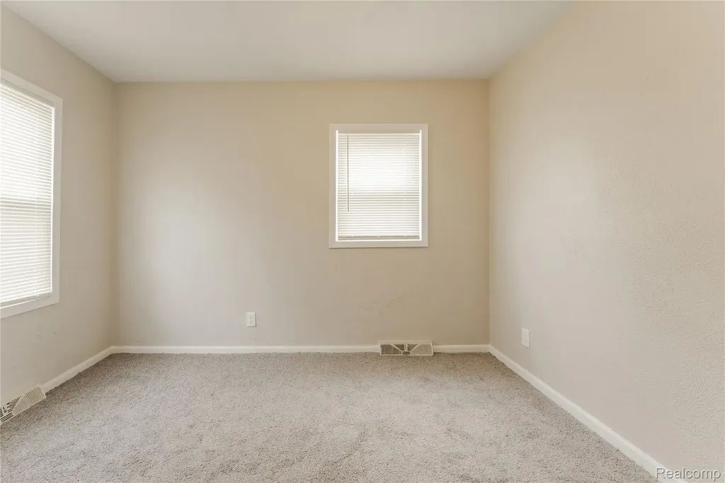 177 S Marshall Street Pontiac City MI 48342