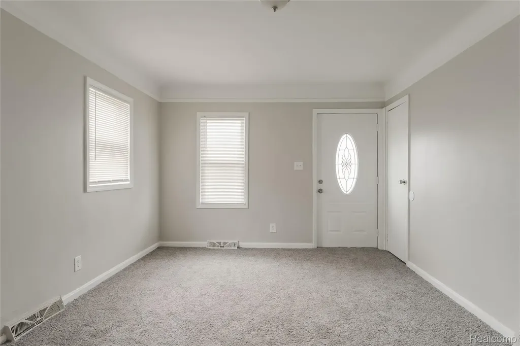 177 S Marshall Street Pontiac City MI 48342