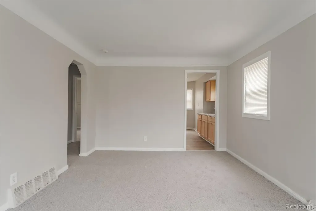 177 S Marshall Street Pontiac City MI 48342