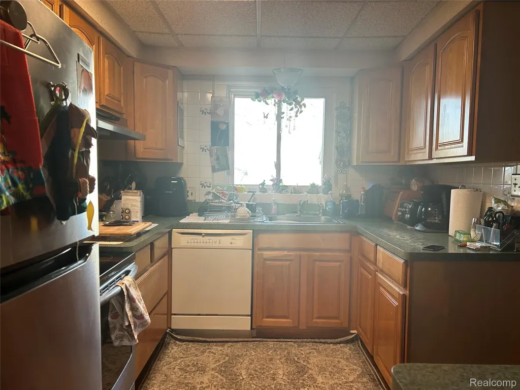 5986 Lily Patch Court Berlin Charter Township MI 48166