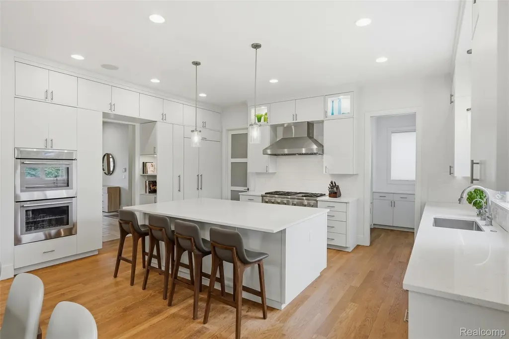 345 Dalebrook Lane Bloomfield Hills City MI 48301
