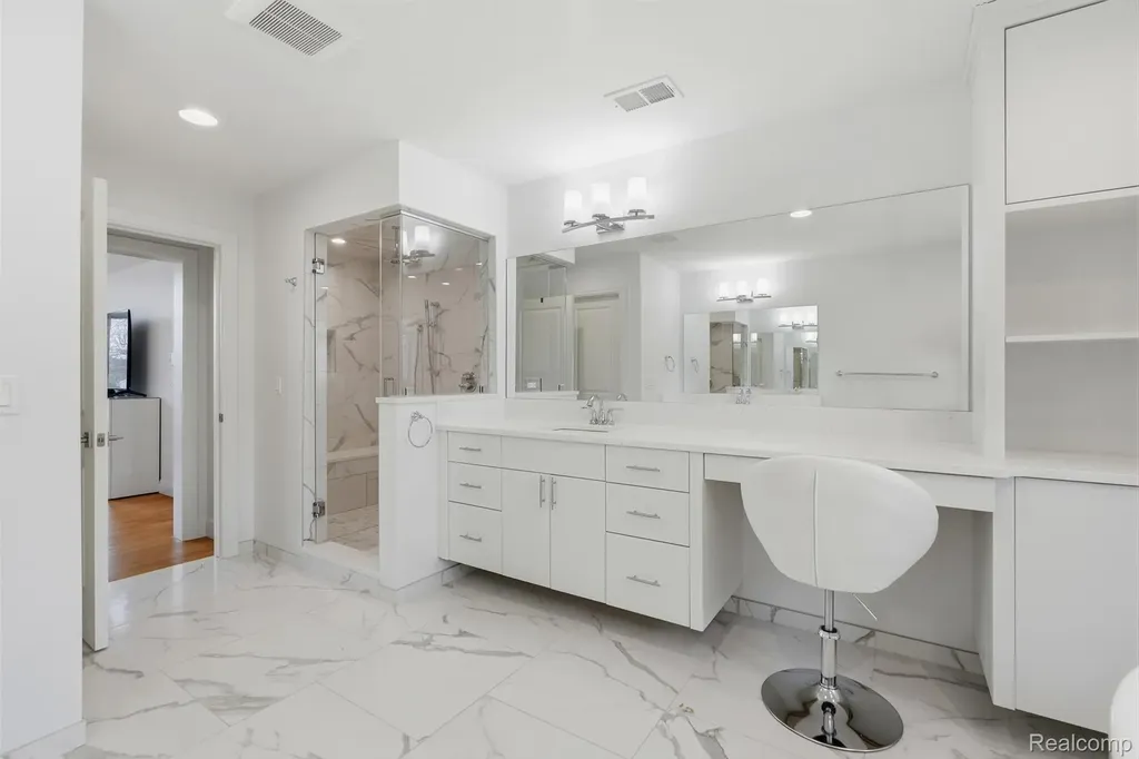 345 Dalebrook Lane Bloomfield Hills City MI 48301