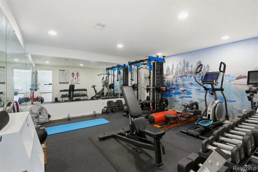 345 Dalebrook Lane Bloomfield Hills City MI 48301
