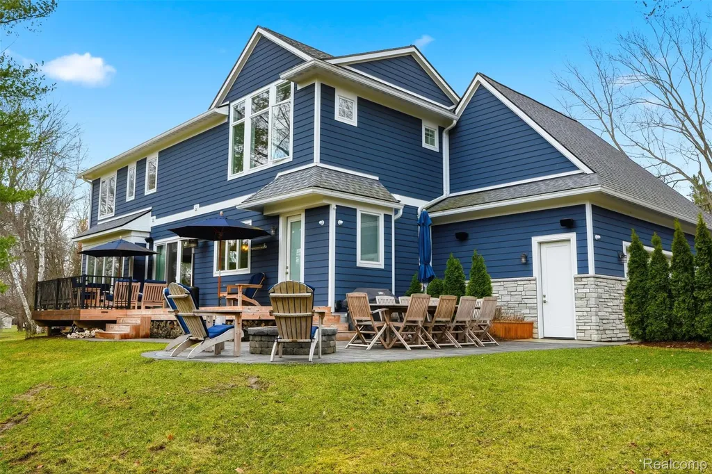 345 Dalebrook Lane Bloomfield Hills City MI 48301