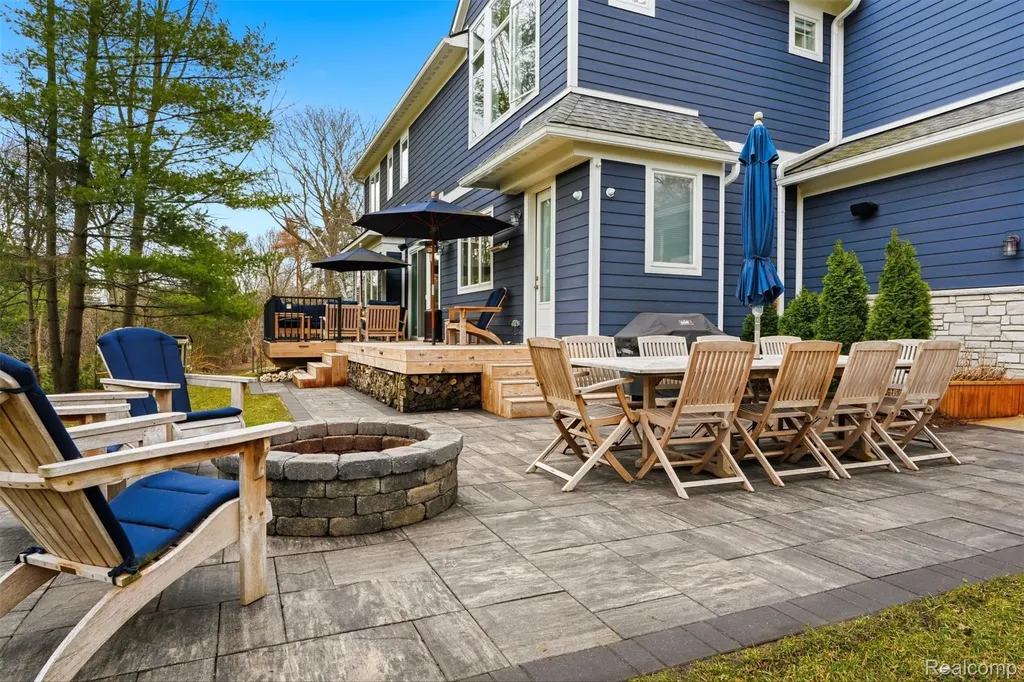 345 Dalebrook Lane Bloomfield Hills City MI 48301