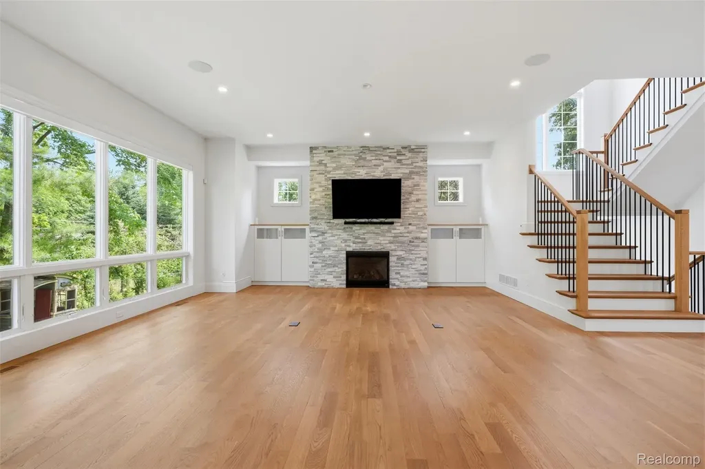 345 Dalebrook Lane Bloomfield Hills City MI 48301