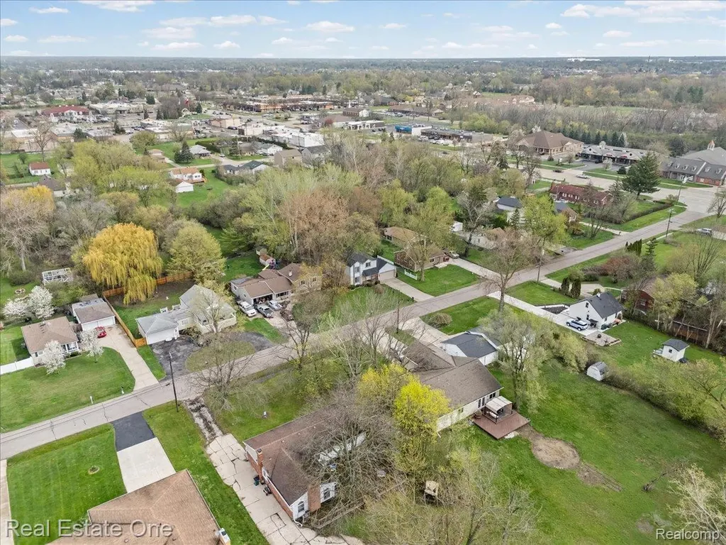 2931 Wisconsin Road Troy City MI 48083