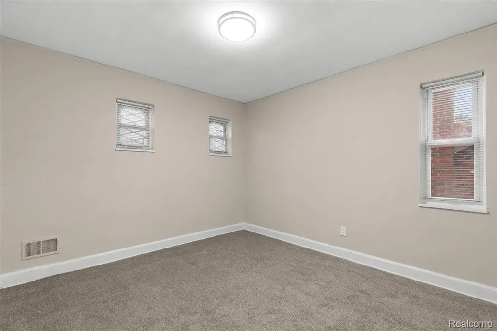 18650 Wisconsin Street Detroit City MI 48221