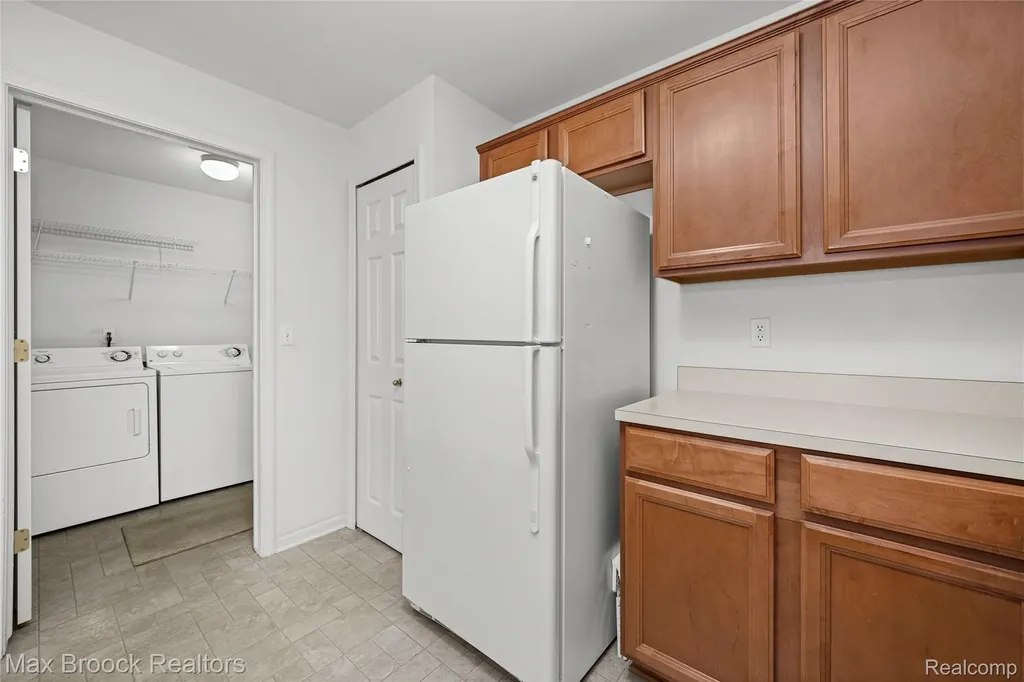 19105 Alexa Drive Walled Lake City MI 48390