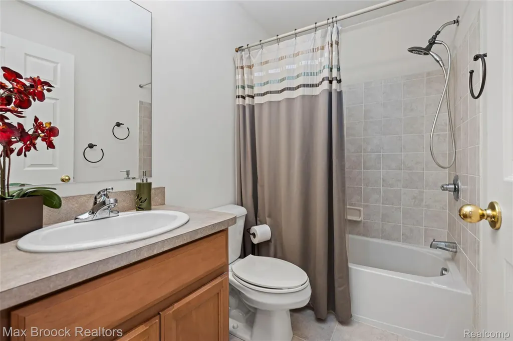 19105 Alexa Drive Walled Lake City MI 48390