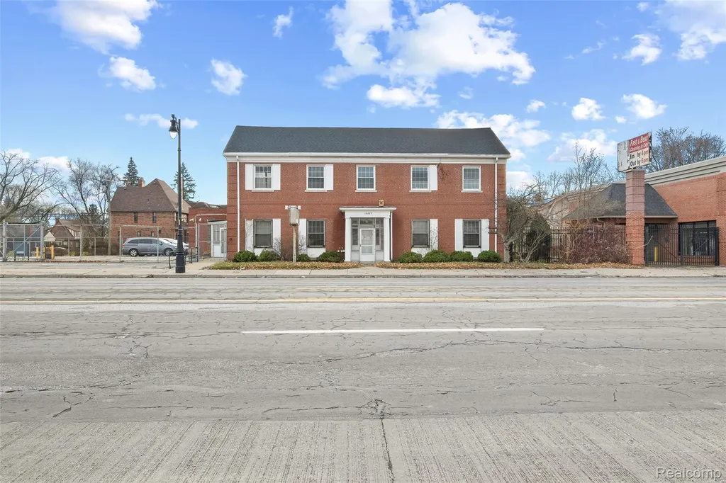 16625 Grand River Avenue Detroit City MI 48227