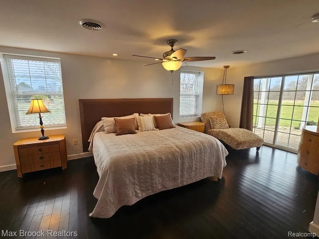 58282 Savage Road Newberg Township MI 49095