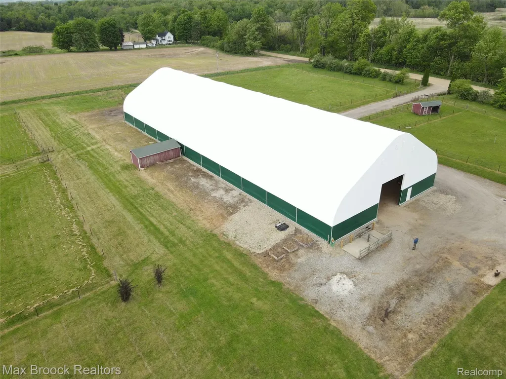 58282 Savage Road Newberg Township MI 49095