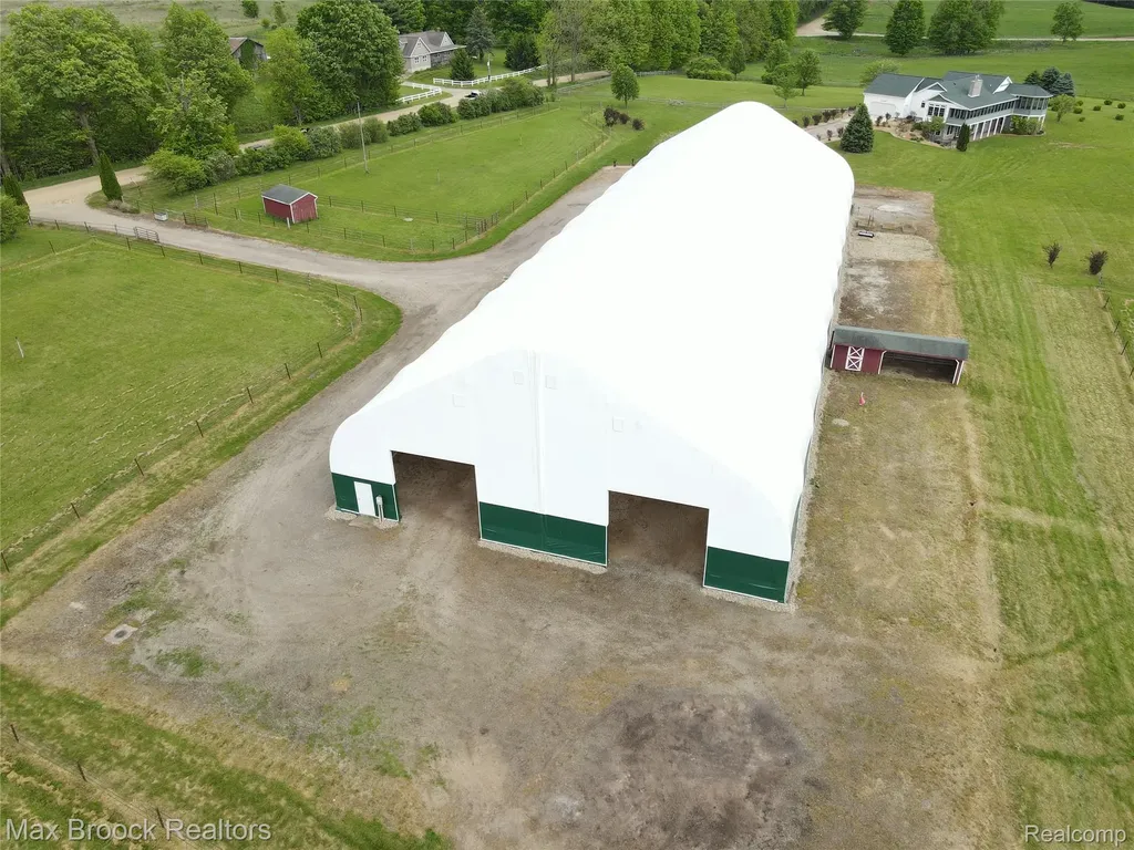 58282 Savage Road Newberg Township MI 49095