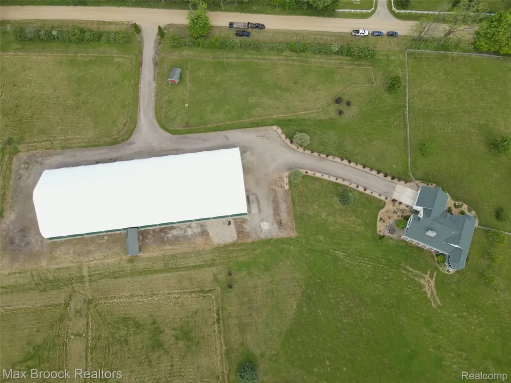 58282 Savage Road Newberg Township MI 49095