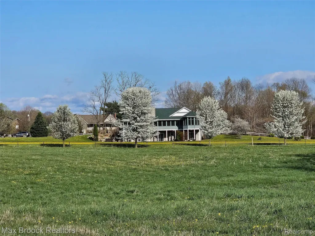 58282 Savage Road Newberg Township MI 49095