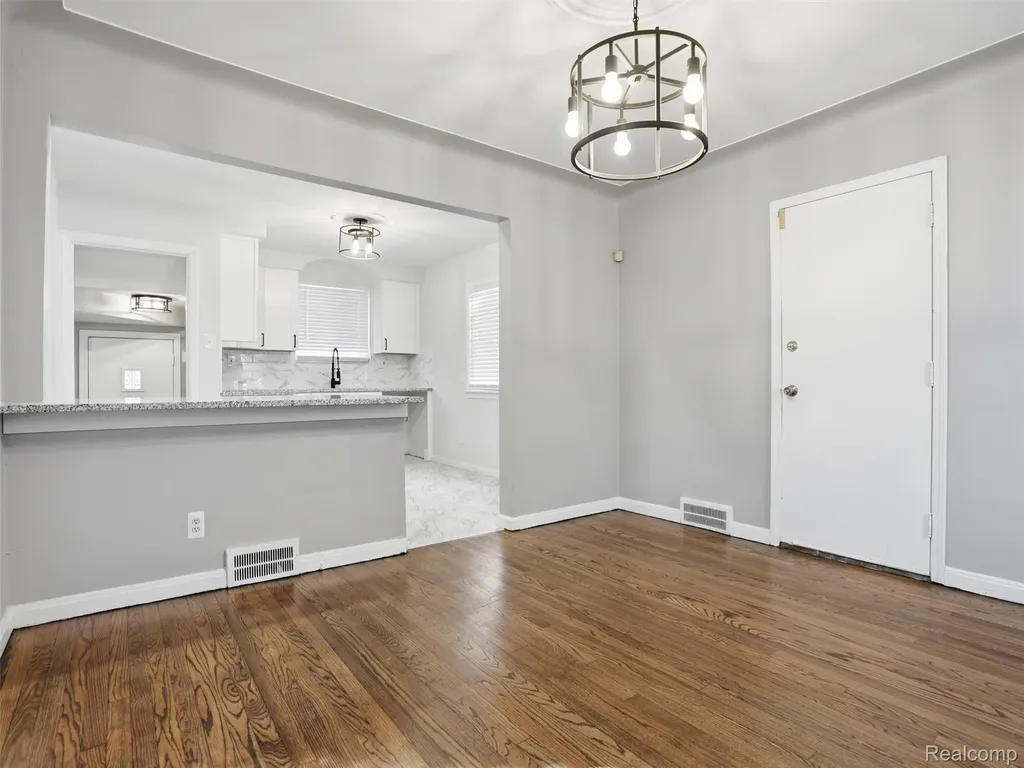 18684 Murray Hill Street Detroit City MI 48235