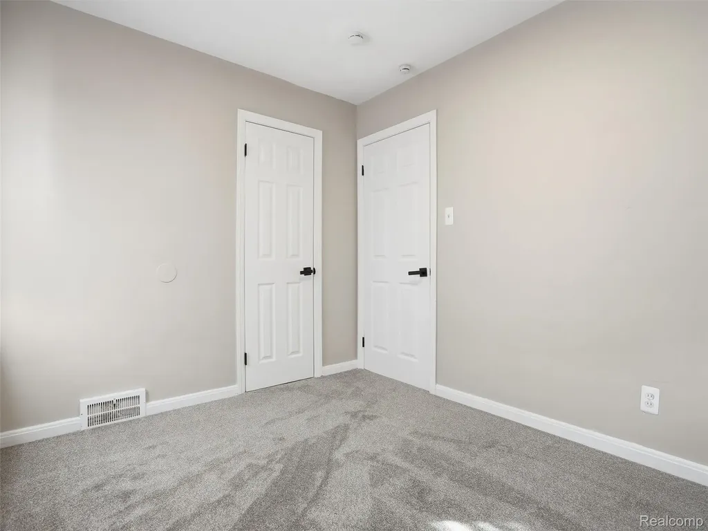 18684 Murray Hill Street Detroit City MI 48235