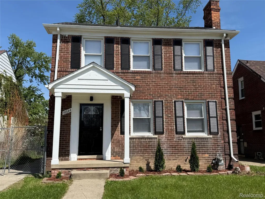 18684 Murray Hill Street Detroit City MI 48235