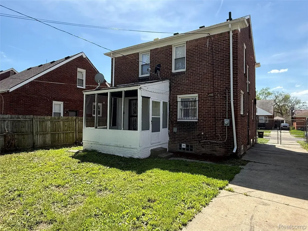 18684 Murray Hill Street Detroit City MI 48235