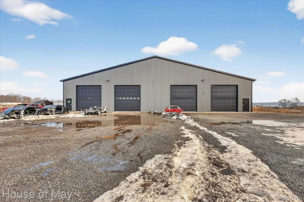 8635 Sterling Heights Drive Boston Township MI 48815