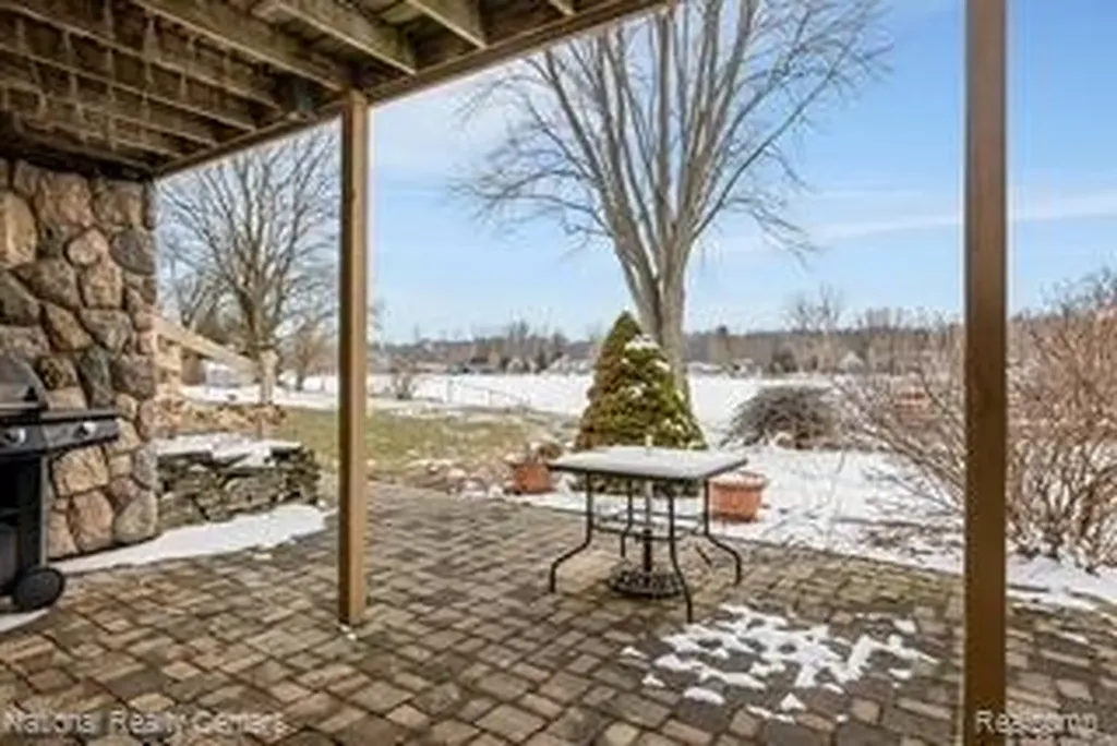 Hamburg Township MI 48169