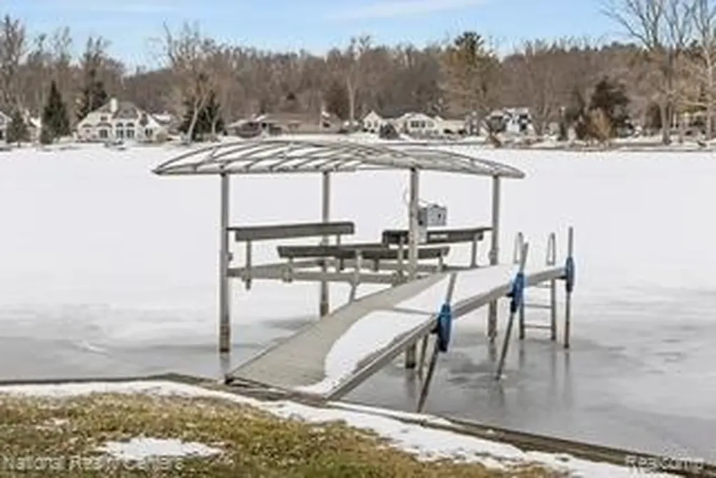 Hamburg Township MI 48169