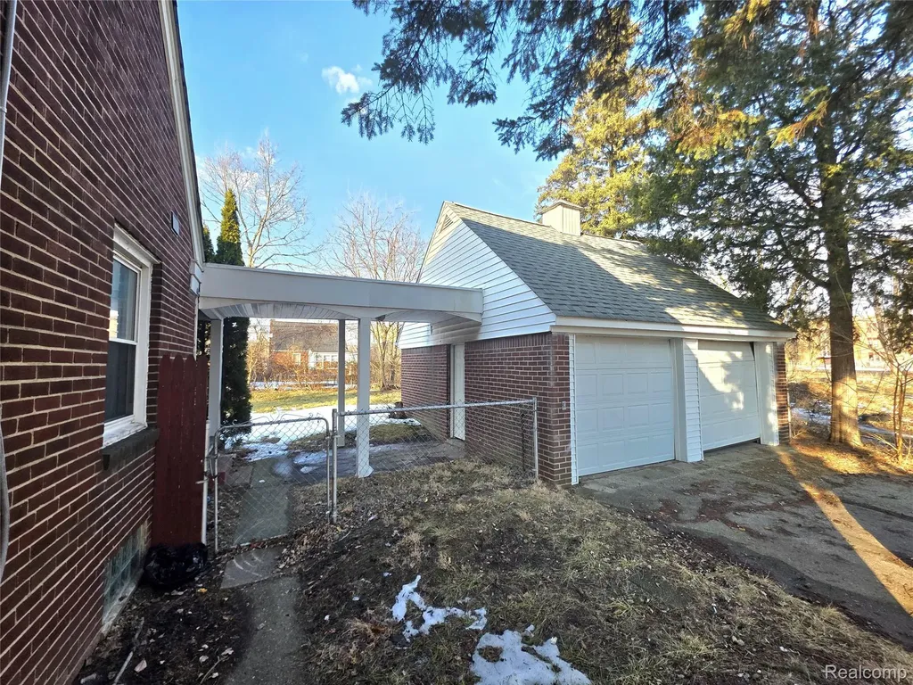 15469 Hazelridge Street Detroit City MI 48205