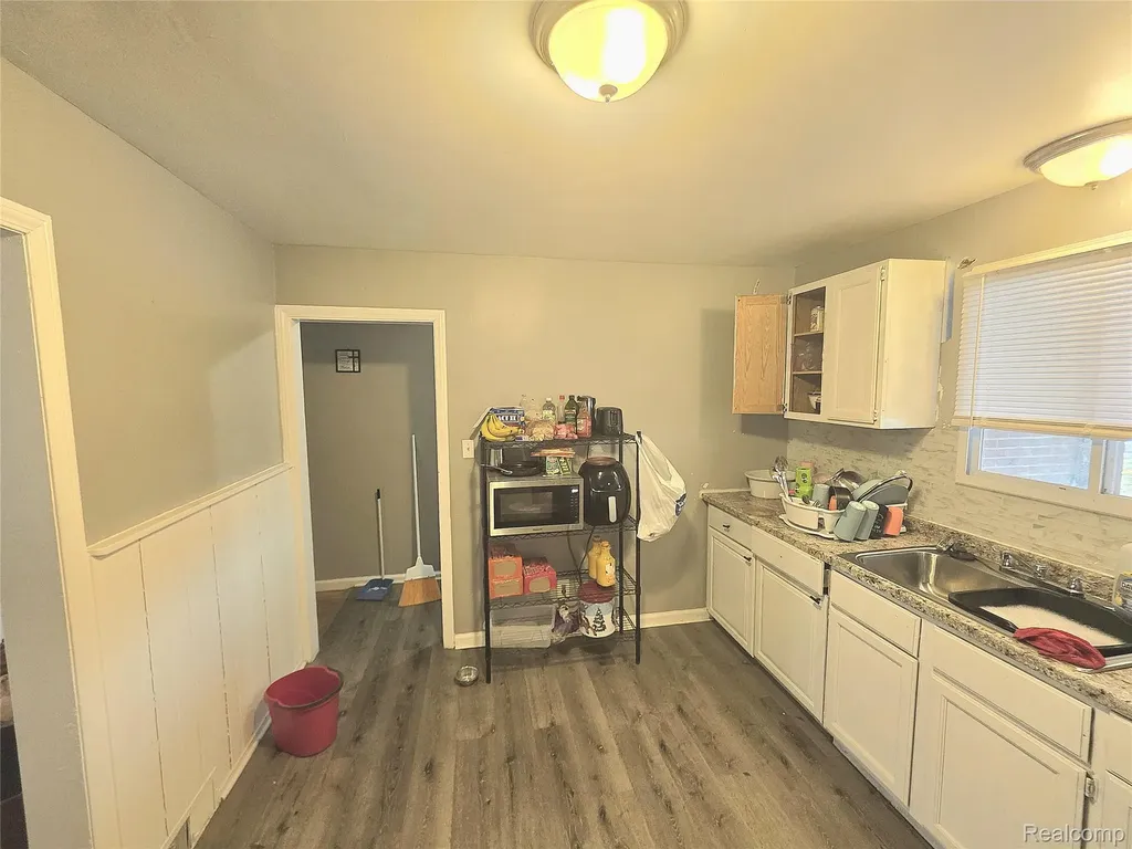 15469 Hazelridge Street Detroit City MI 48205